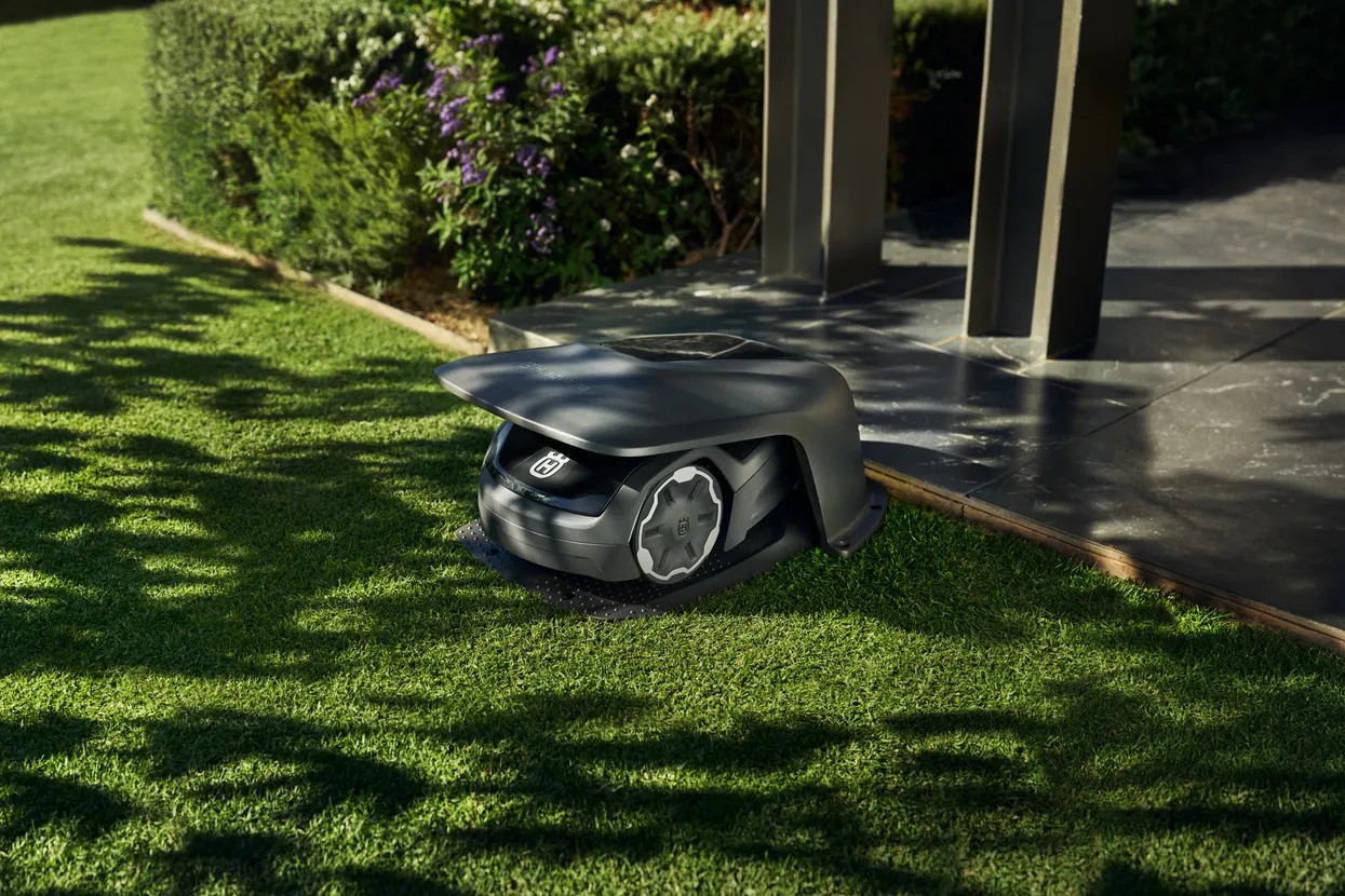 Husqvarna Automower Garage L (Voor model 305E NERA, 310E NERA, 405XE NERA, 410XE NERA, 320 NERA, 430X NERA, 450X NERA) Husqvarna Automower Garage L (Voor model 305E NERA, 310E NERA, 405XE NERA, 410XE NERA, 320 NERA, 430X NERA, 450X NERA)