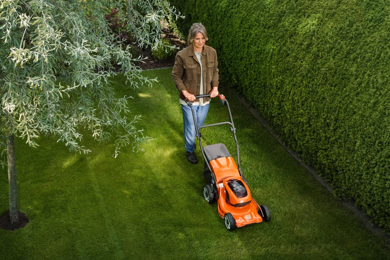 Husqvarna LC 137i Husqvarna LC 137i
