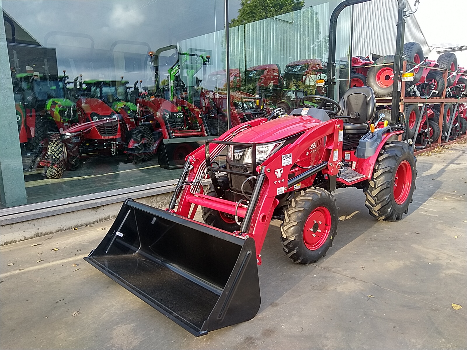 TYM T1025 (T255) TYM T1025 (T255)